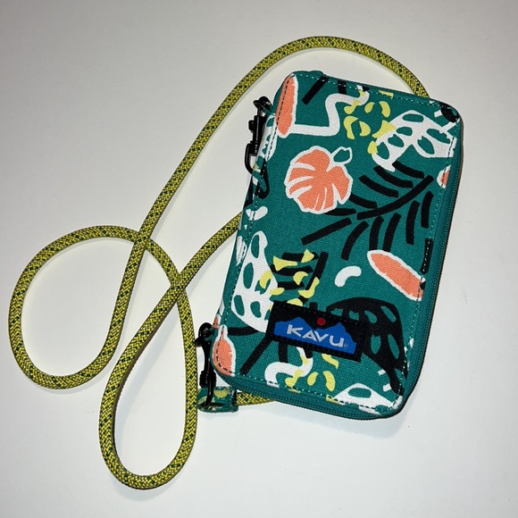 Kavu Bags Kavu Shoulder Wallet Purse Osfm Poshmark